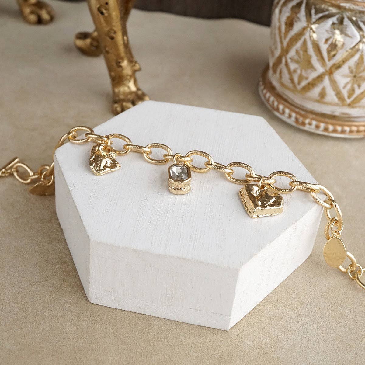 Brilliant Bond – Statement Chain Bracelets with Reflective Crystals