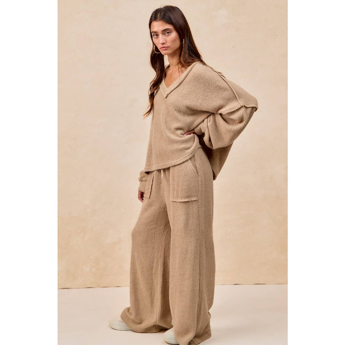 Boucle Rib Knit Wide Pants with Cut Edge Detail