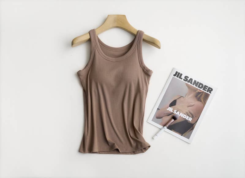 XL / Essential Basic Rib Soft tank top w built in bra