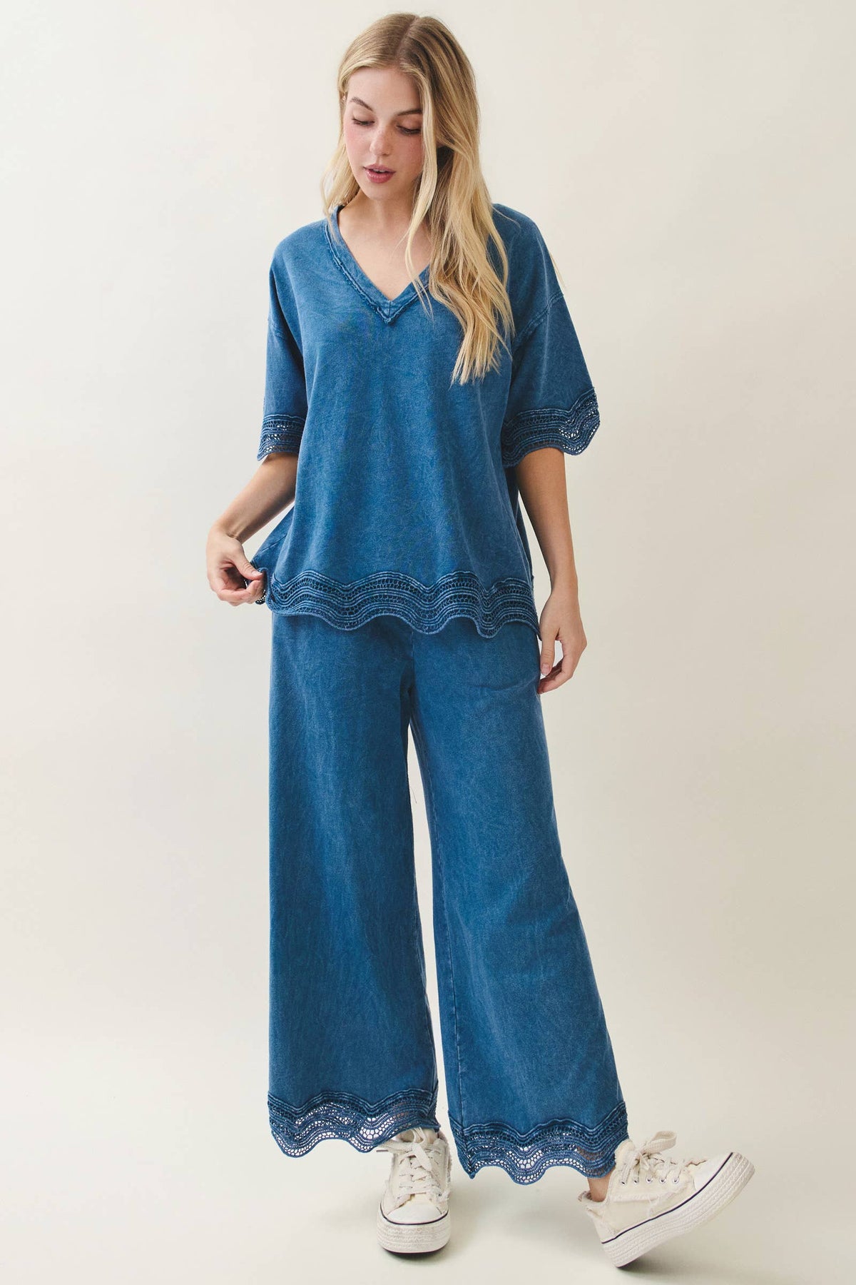 Mineral Washed Wave Trim Blouse HT7277