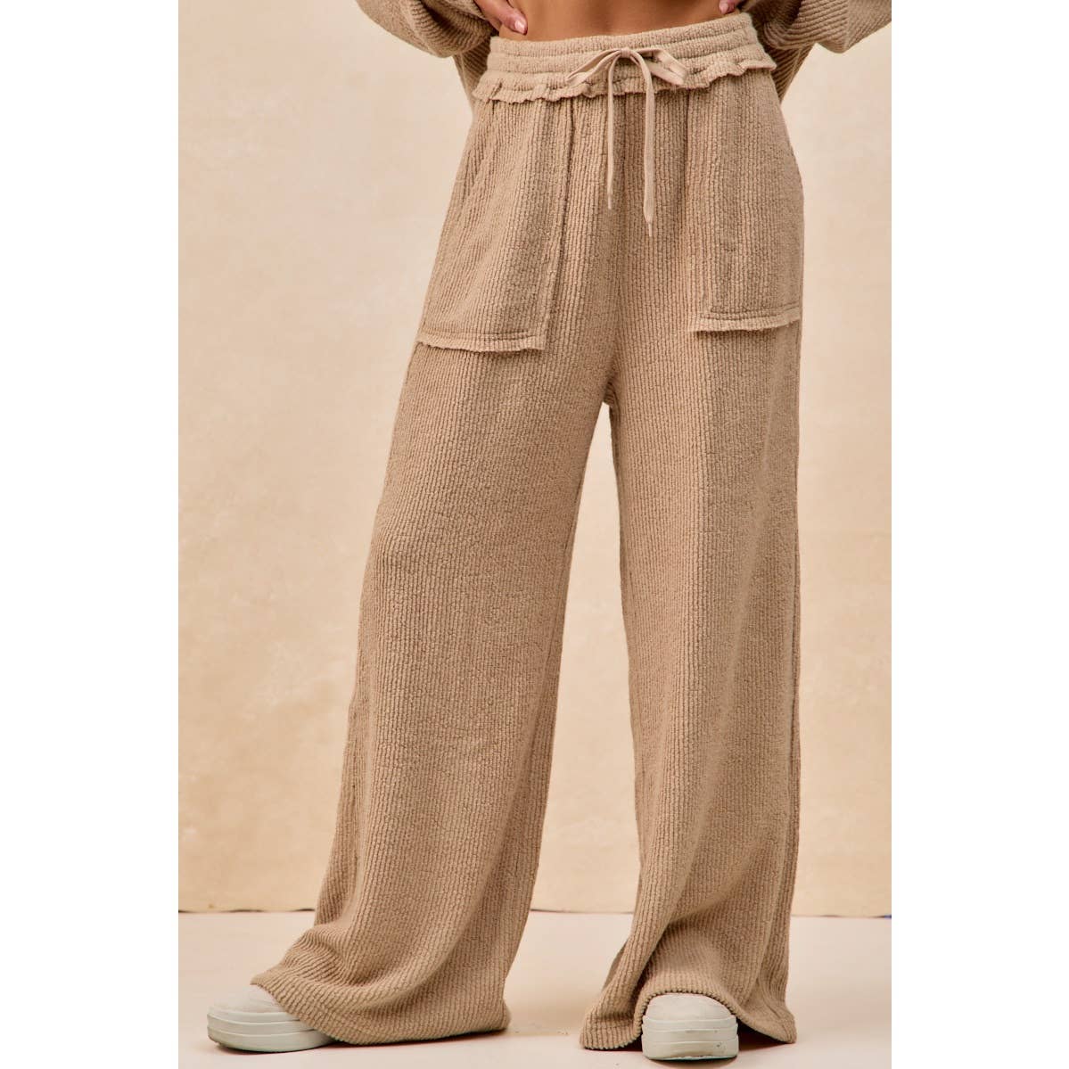Boucle Rib Knit Wide Pants with Cut Edge Detail
