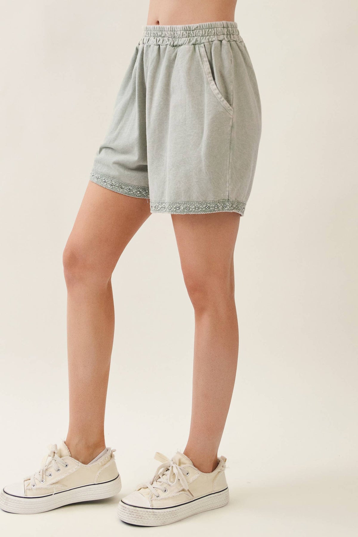 Mineral Washed Studded Eyelet Shorts HP7304
