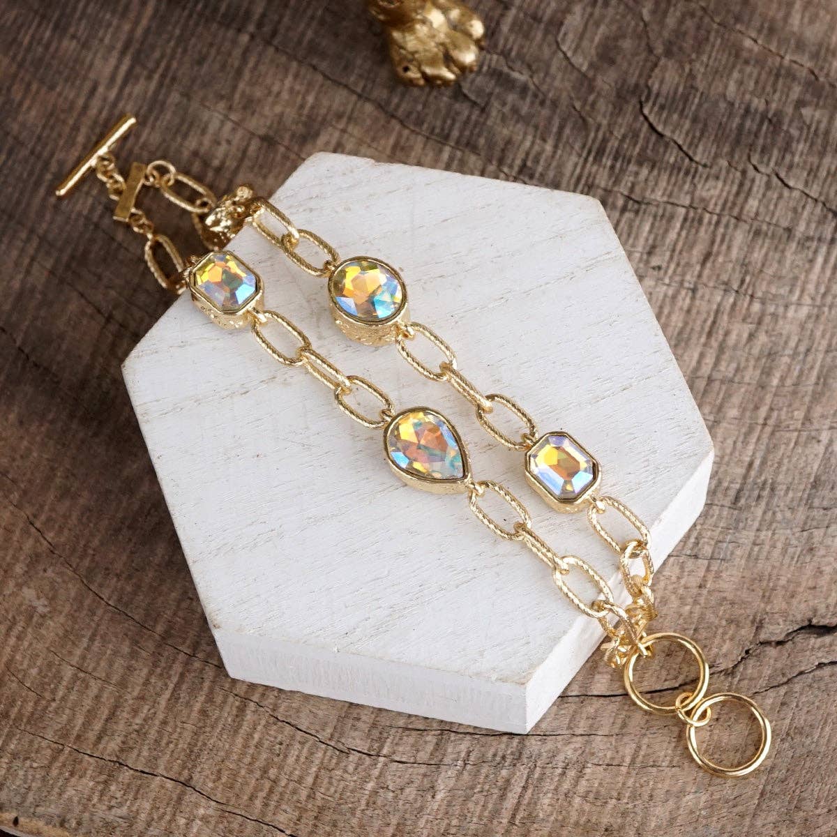 Brilliant Bond – Statement Chain Bracelets with Reflective Crystals