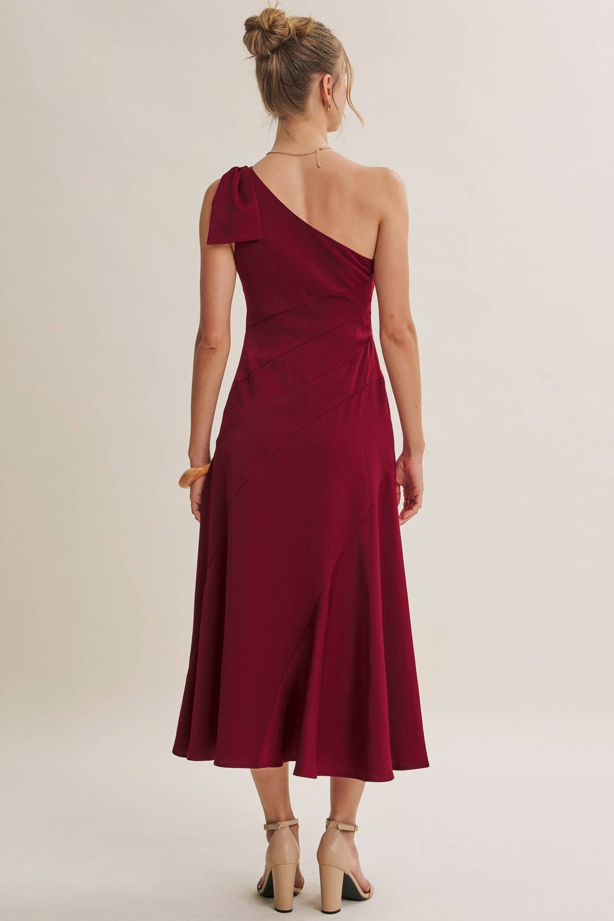 PARTY GLAM ONE-SHOULDER BOW MIDI DRESS W/ SCULPTING SEAM