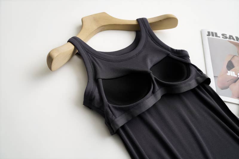 XL / Essential Basic Rib Soft tank top w built in bra
