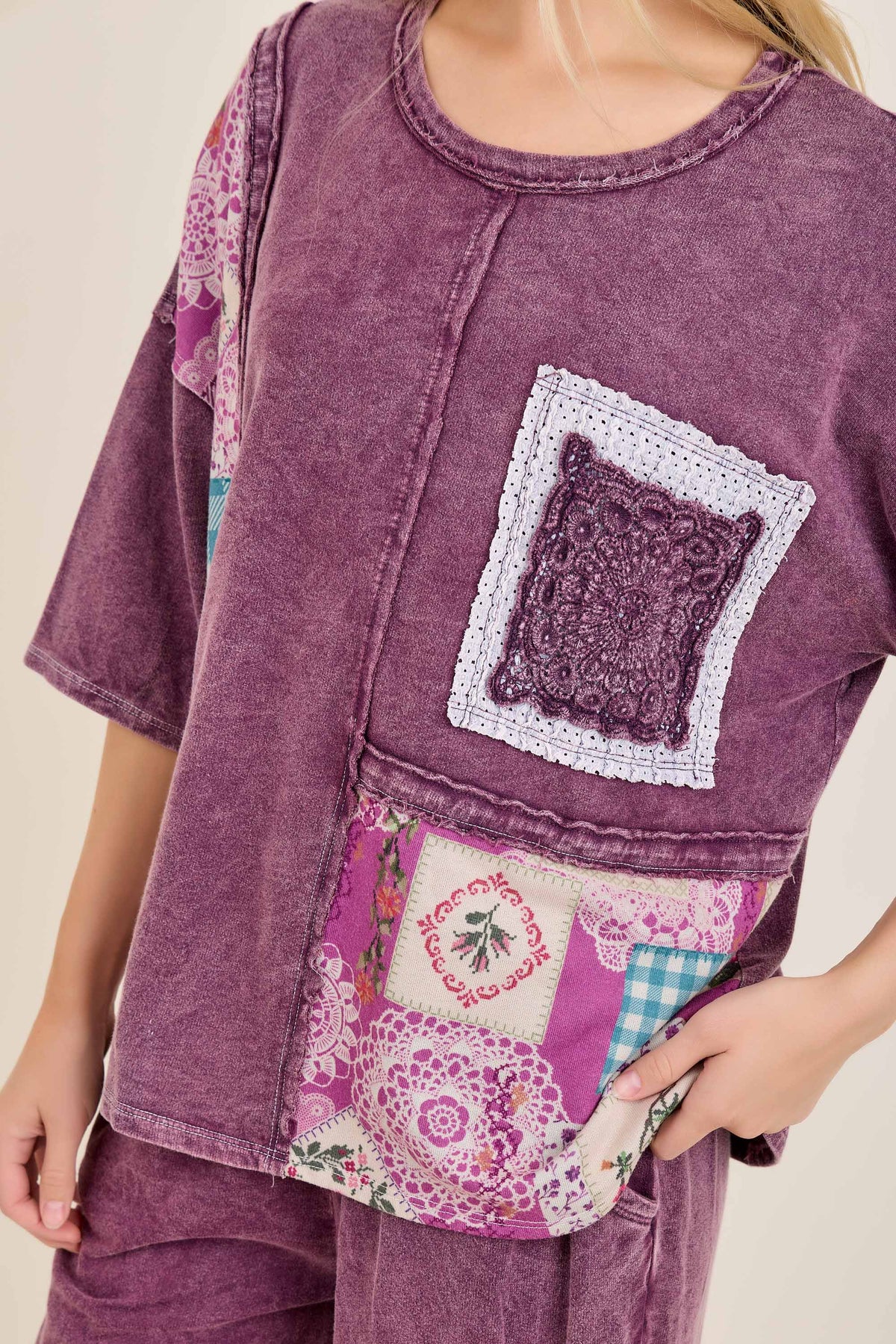 Mineral Washed Rosy Nostalgia Boho Patched top HT7524