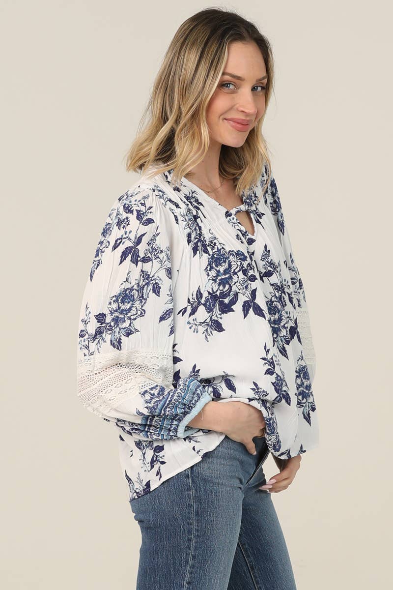 C2E26-A924 V NECK FLORAL PRINT LACE SLEEVE DETAIL BLOUSE