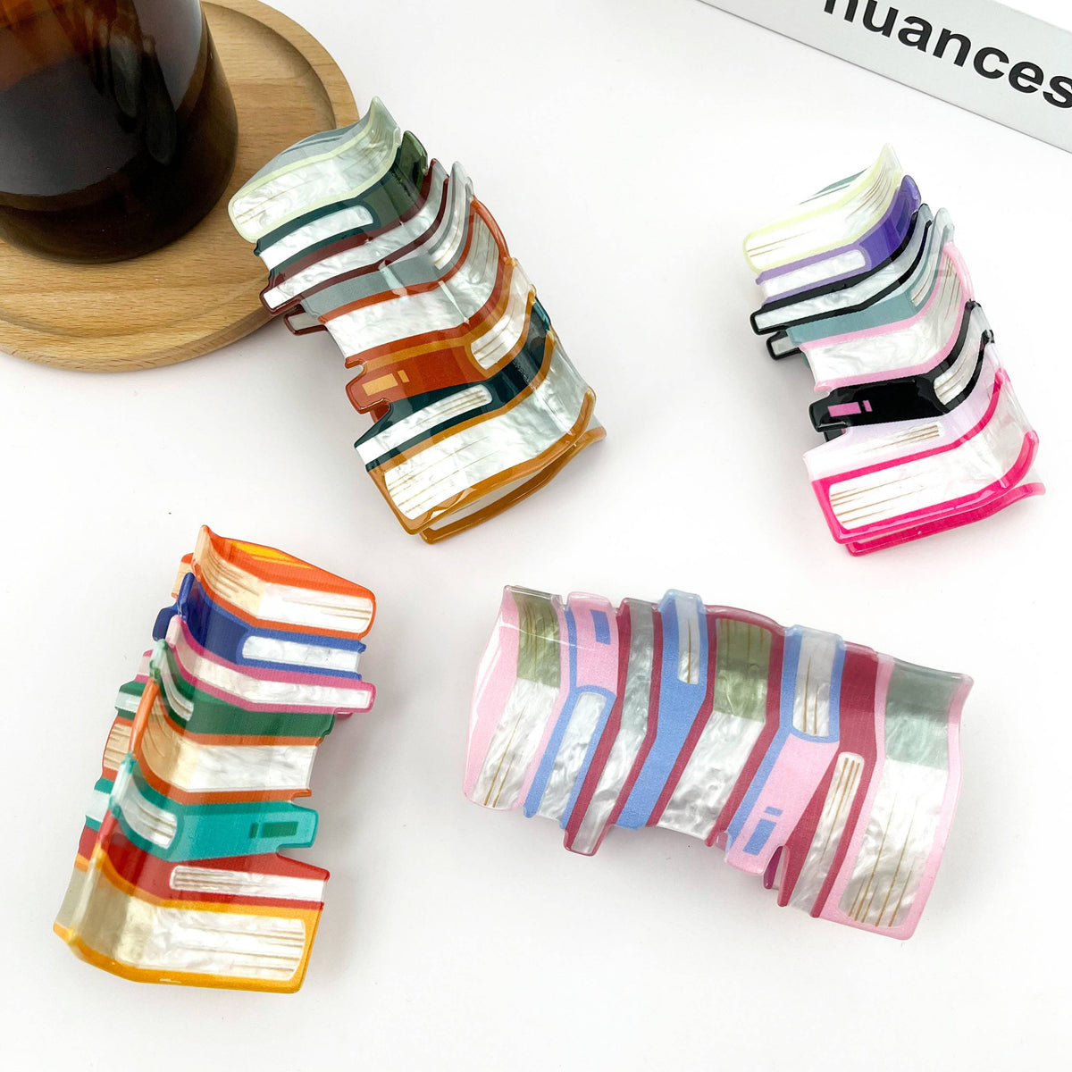 3.7'' Book Hair Clip