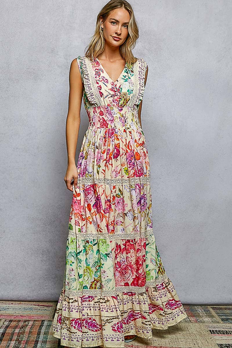 Large / Feminine V-neck Smocked Waist Ruffle Floral Maxi Dress