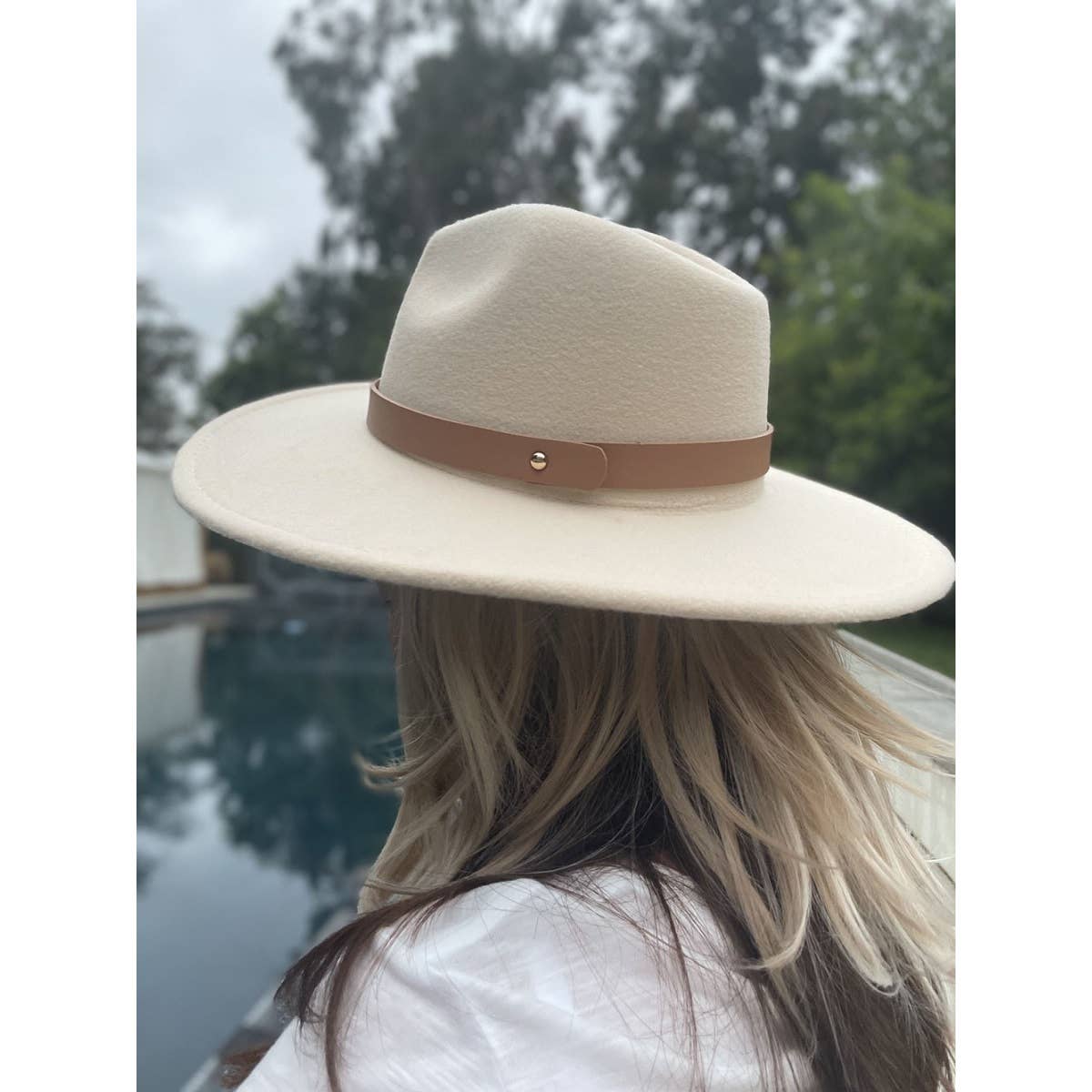 Structured Wide Brim Panama Hat in Vegan Felt