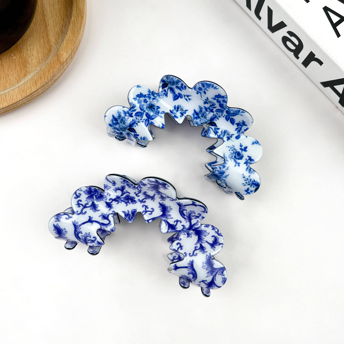 Elegant Blue Wave Hair Clip