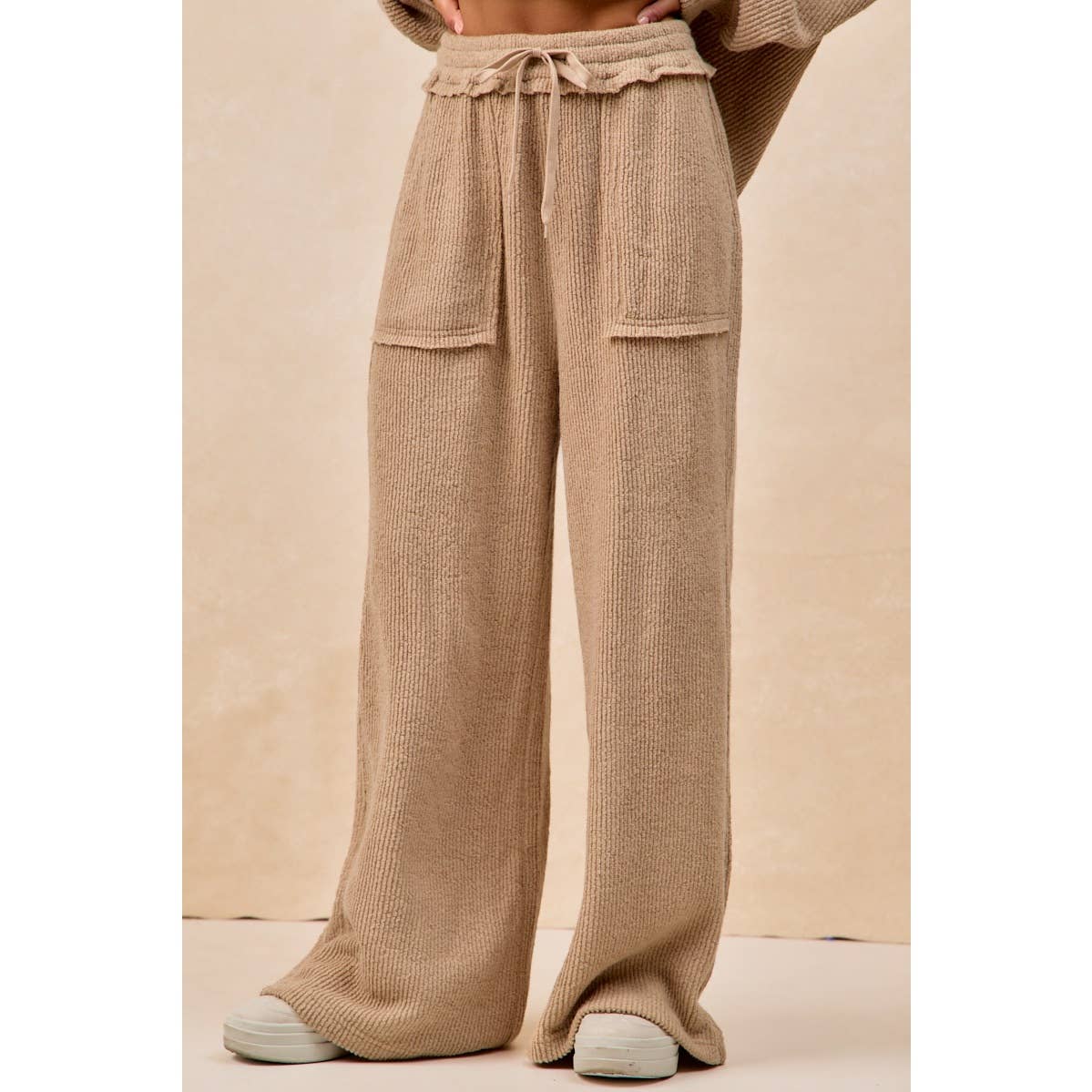 Boucle Rib Knit Wide Pants with Cut Edge Detail