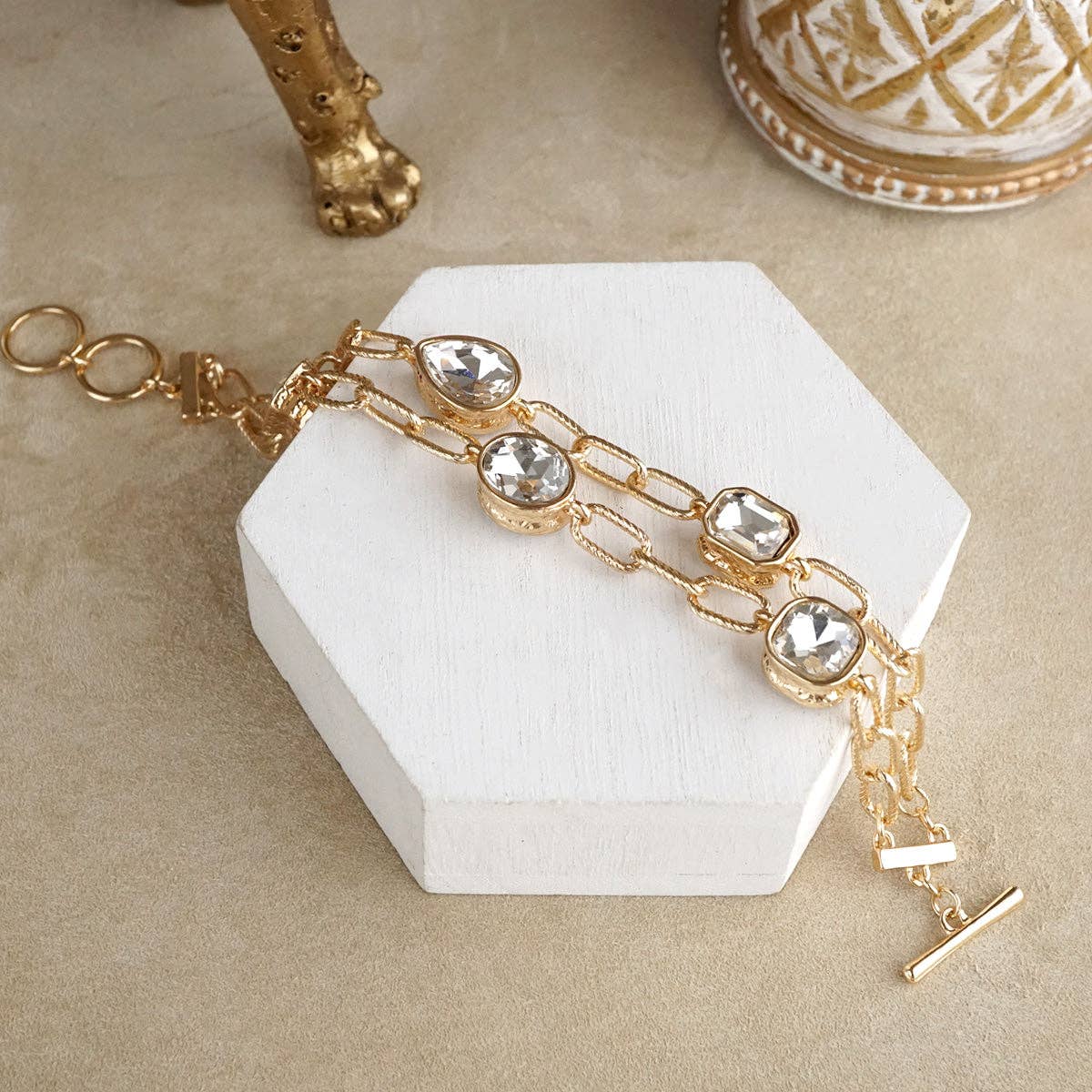 Brilliant Bond – Statement Chain Bracelets with Reflective Crystals