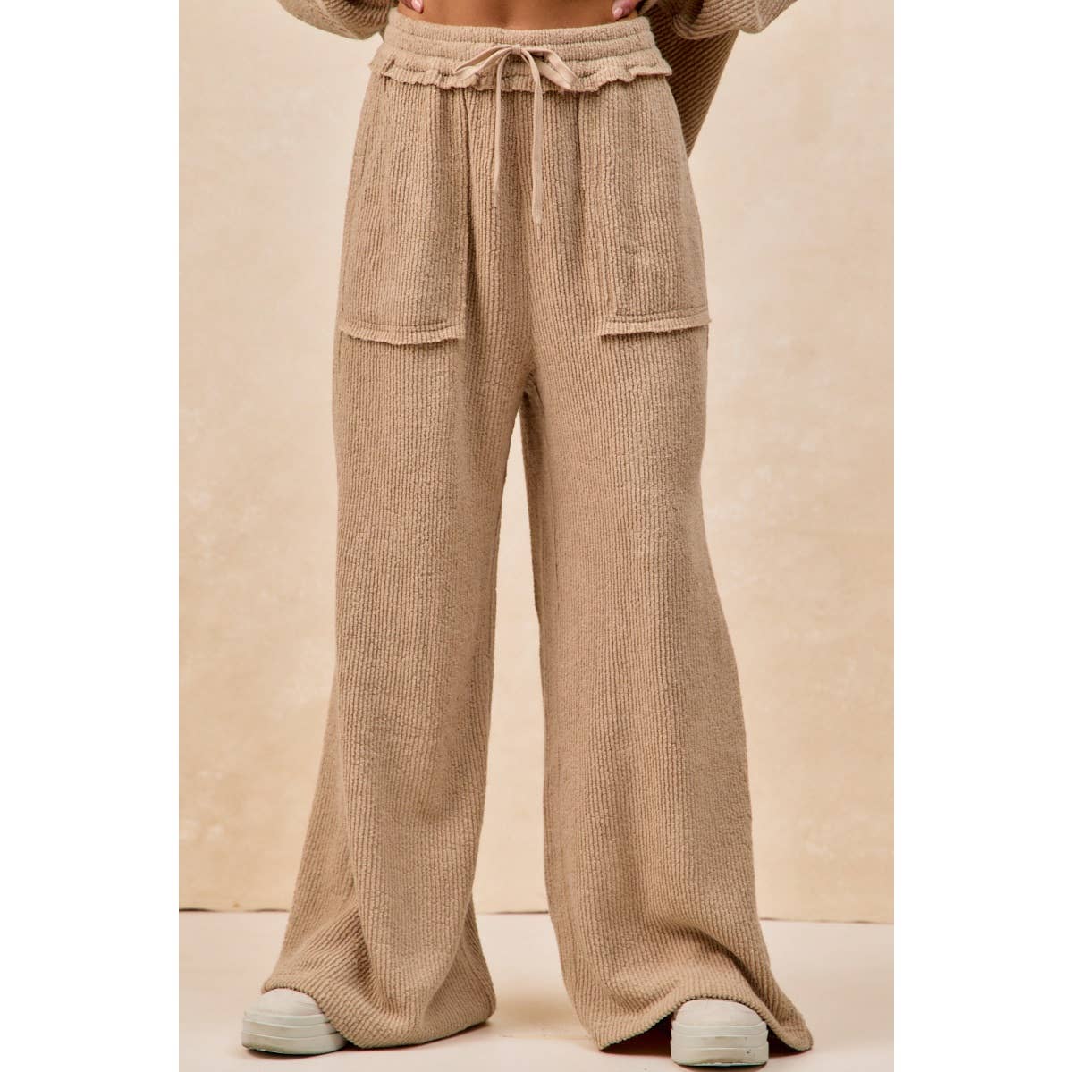 Boucle Rib Knit Wide Pants with Cut Edge Detail