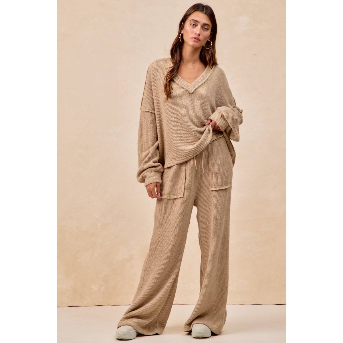 Boucle Rib Knit Wide Pants with Cut Edge Detail