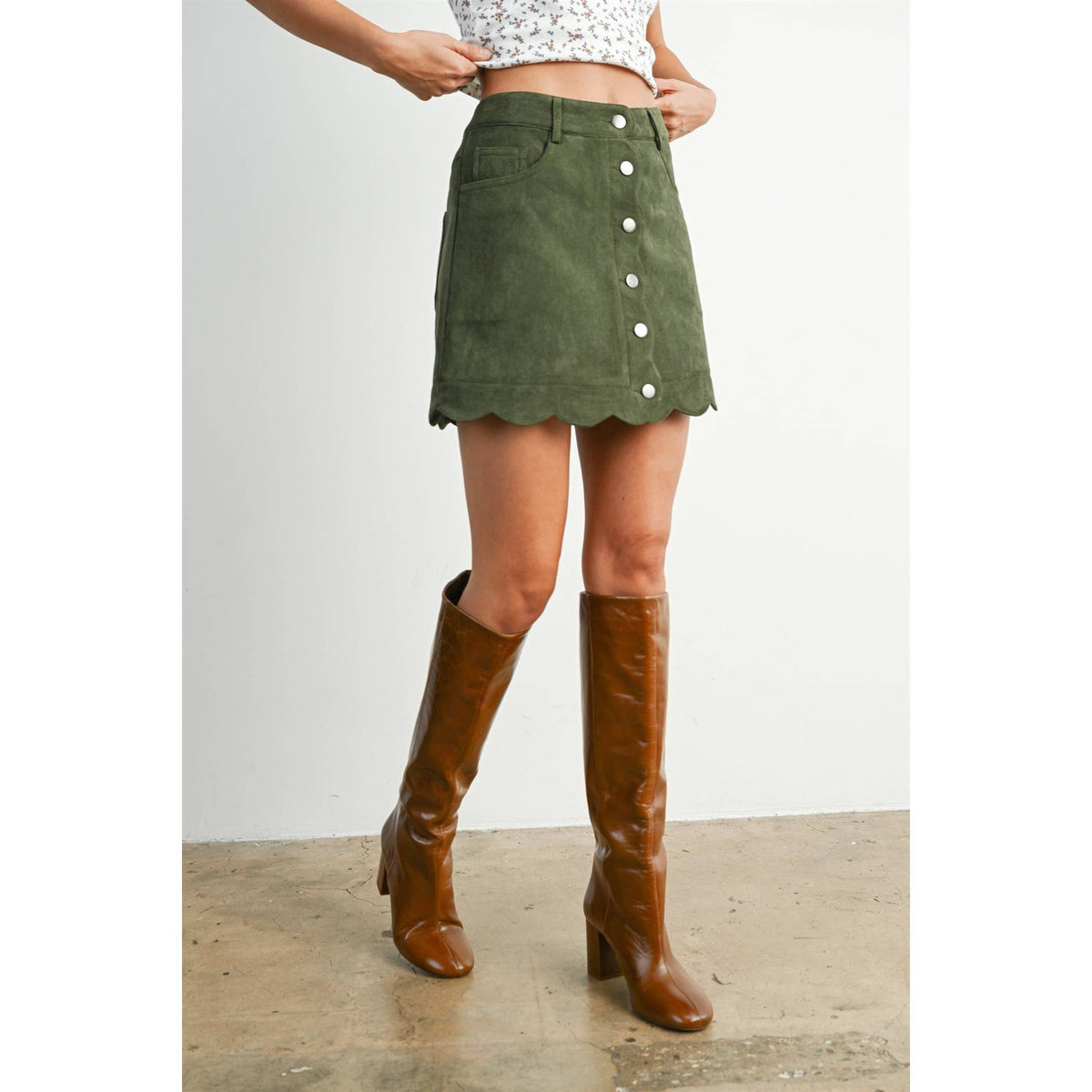 Scallop Trim Button-Front Mini Skirt