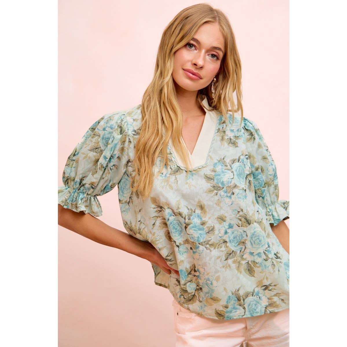 ROSE PRINTED WOVEN V NECK TOP WITH RUFFLE SLEEVES