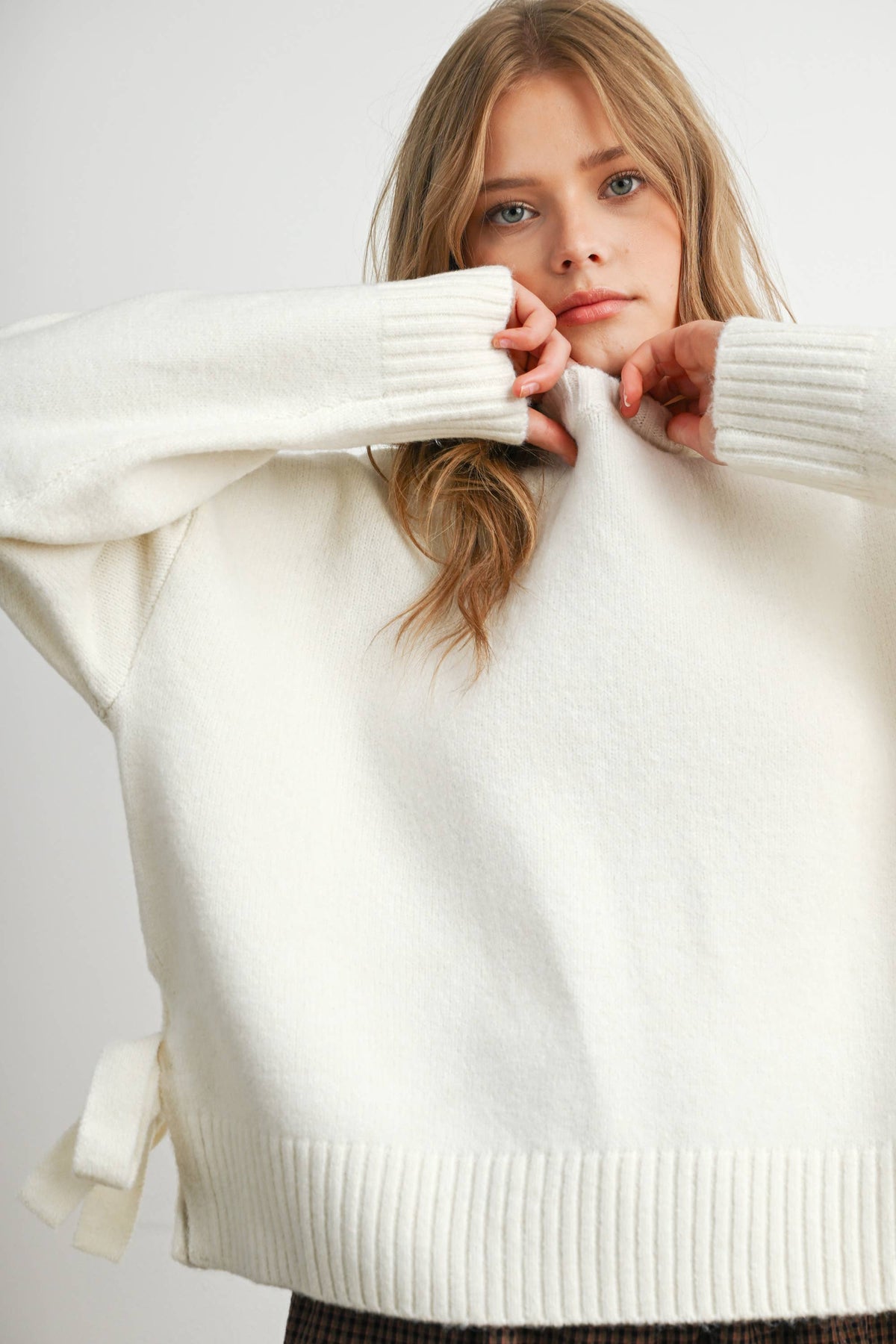 Tie Split-Hem Crewneck Long Sleeve Top - BMW7900