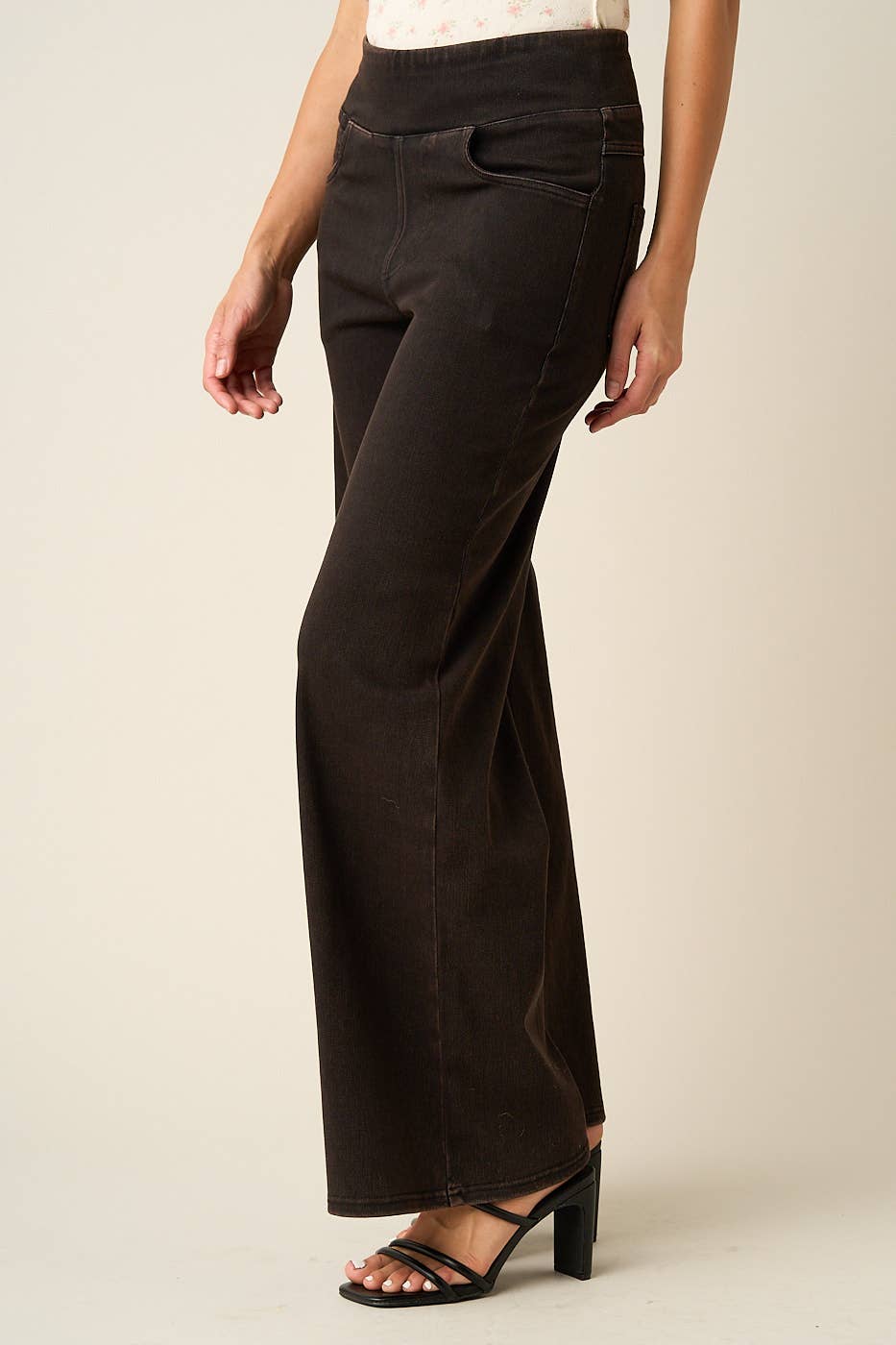 WASHED DENIM ELASTIC WAISTBAND WIDE LEG PANTS