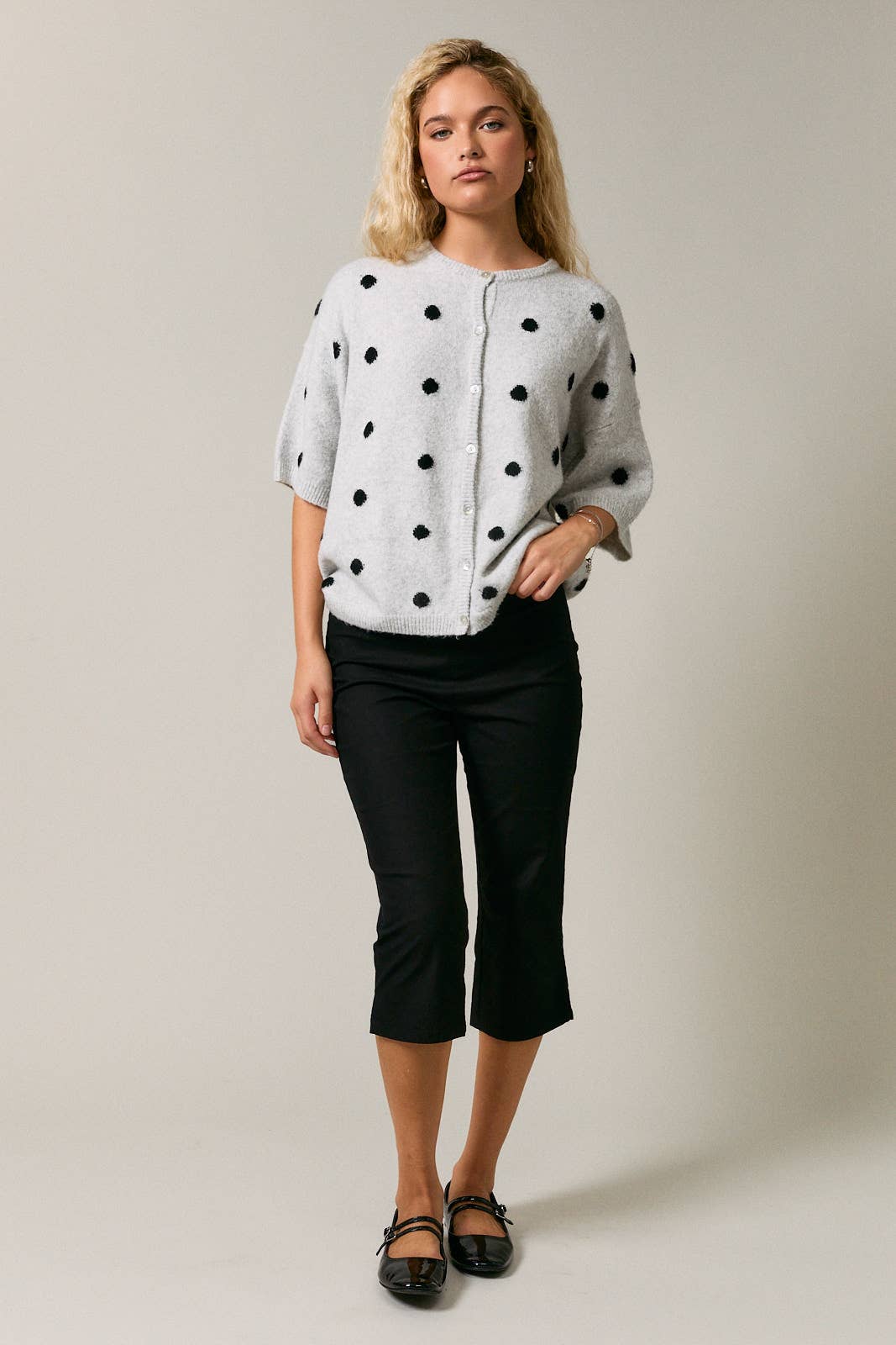 SHORT SLEEVE CREW NECK POLKA DOT SWEATER CARDIGAN