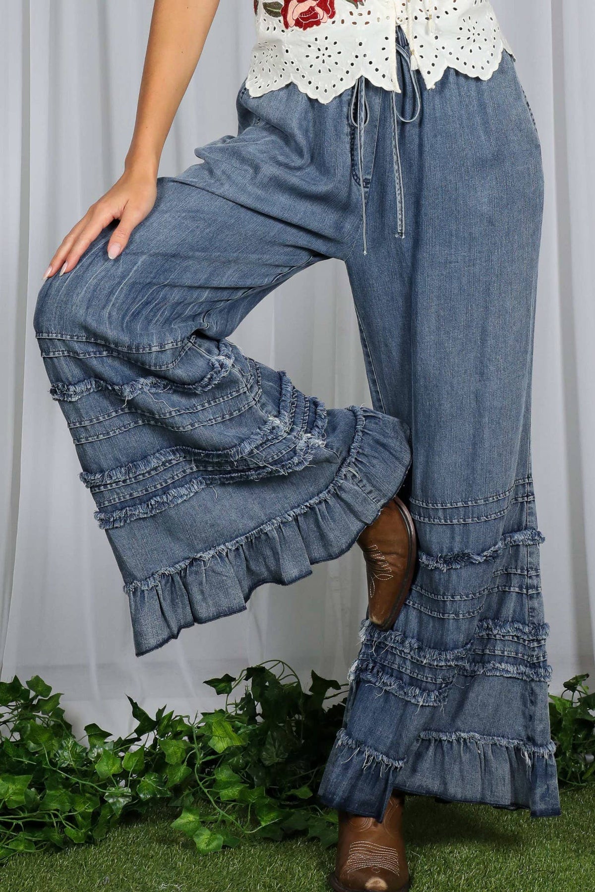 Flared Ruffle Hem Washed Chambray Crop Denim Pants VP83039