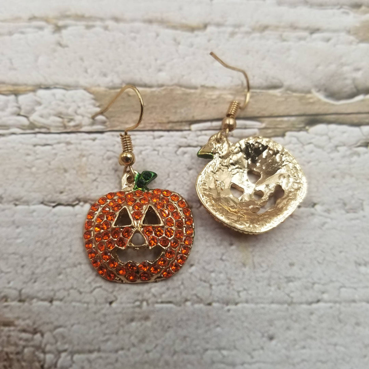 Smiling Pumpkin Sparkle Earrings